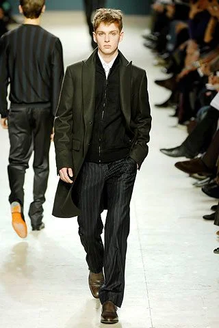 Look 32